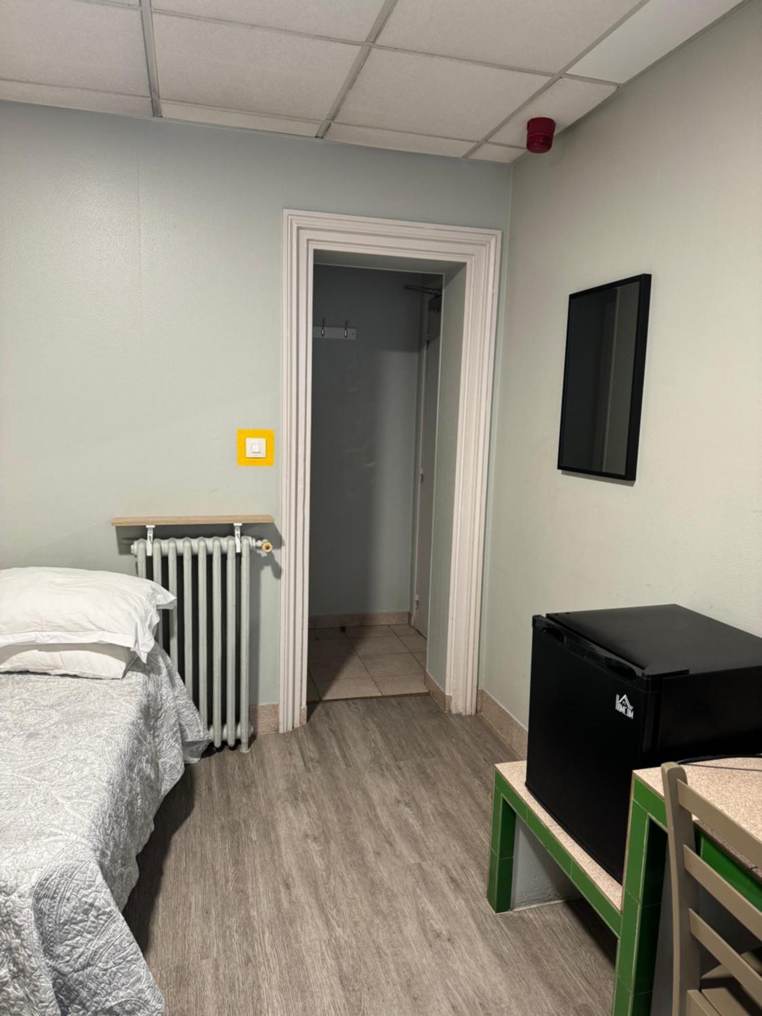 Hotel Jarry Confort Paryż Zewnętrze zdjęcie