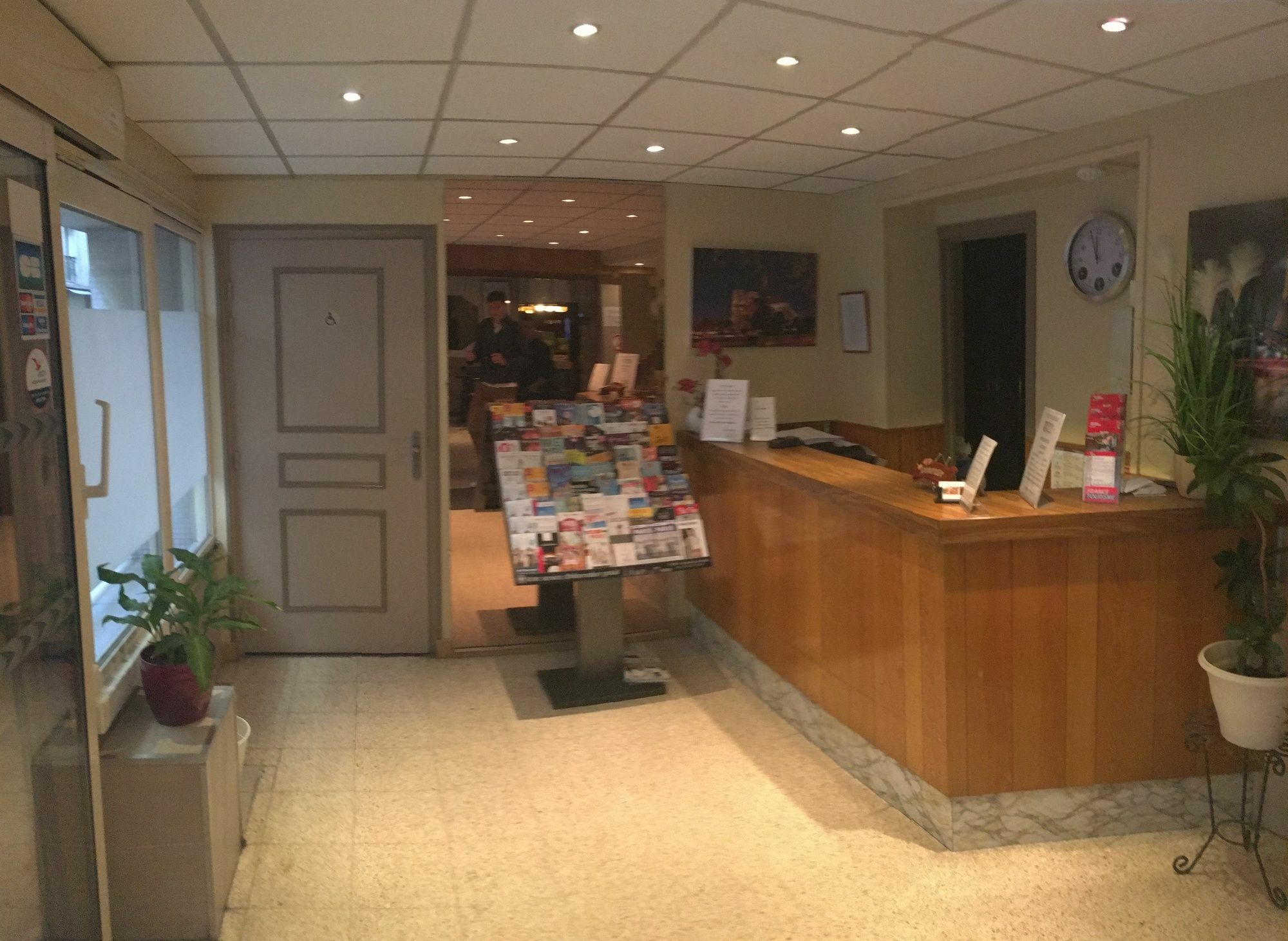 Hotel Jarry Confort Paryż Zewnętrze zdjęcie